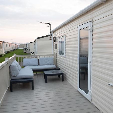 2 Bed Caravan For Hire At Golden Sands In Rhyl Dış mekan fotoğraf